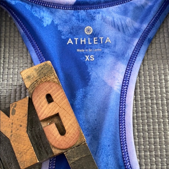 ATHLETA Racerback Workout Tank in Palm Tree Print - Picture 5 of 8